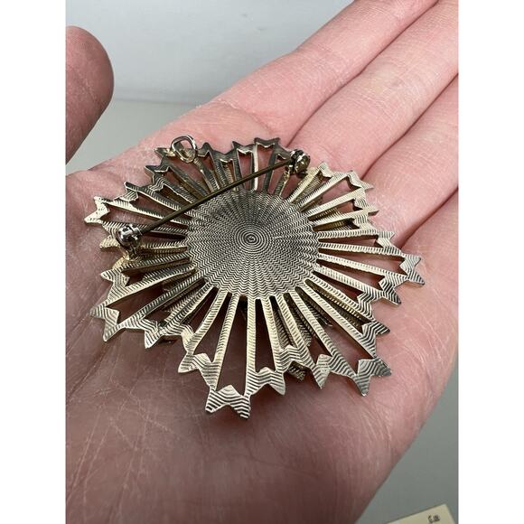 Vintage Mid-Century Heraldic Sunburst Shield Coat Of Arms Pendant Pin - Picture 4 of 7